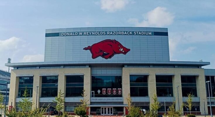 Donald W Reynolds Razorback Stadium